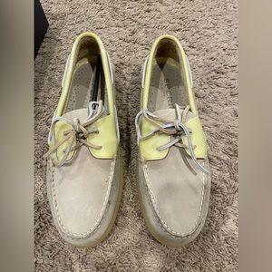 Vintage Sperry Boat Shoes size 9 Box included